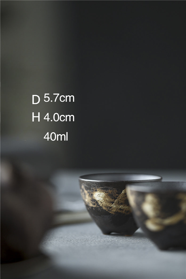 Tasse à thé à trois pieds en céramique faite à la main par Gohobi