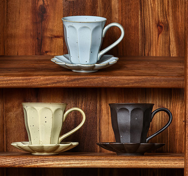 Ensemble de tasses à café et soucoupes en grès faites à la main par Gohobi