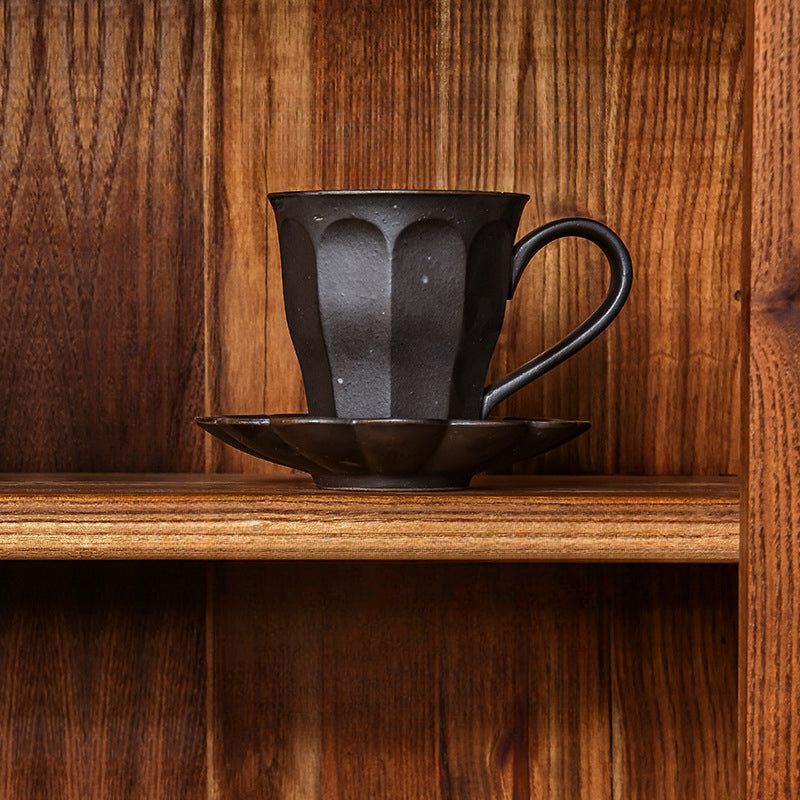 Ensemble de tasses à café et soucoupes en grès faites à la main par Gohobi