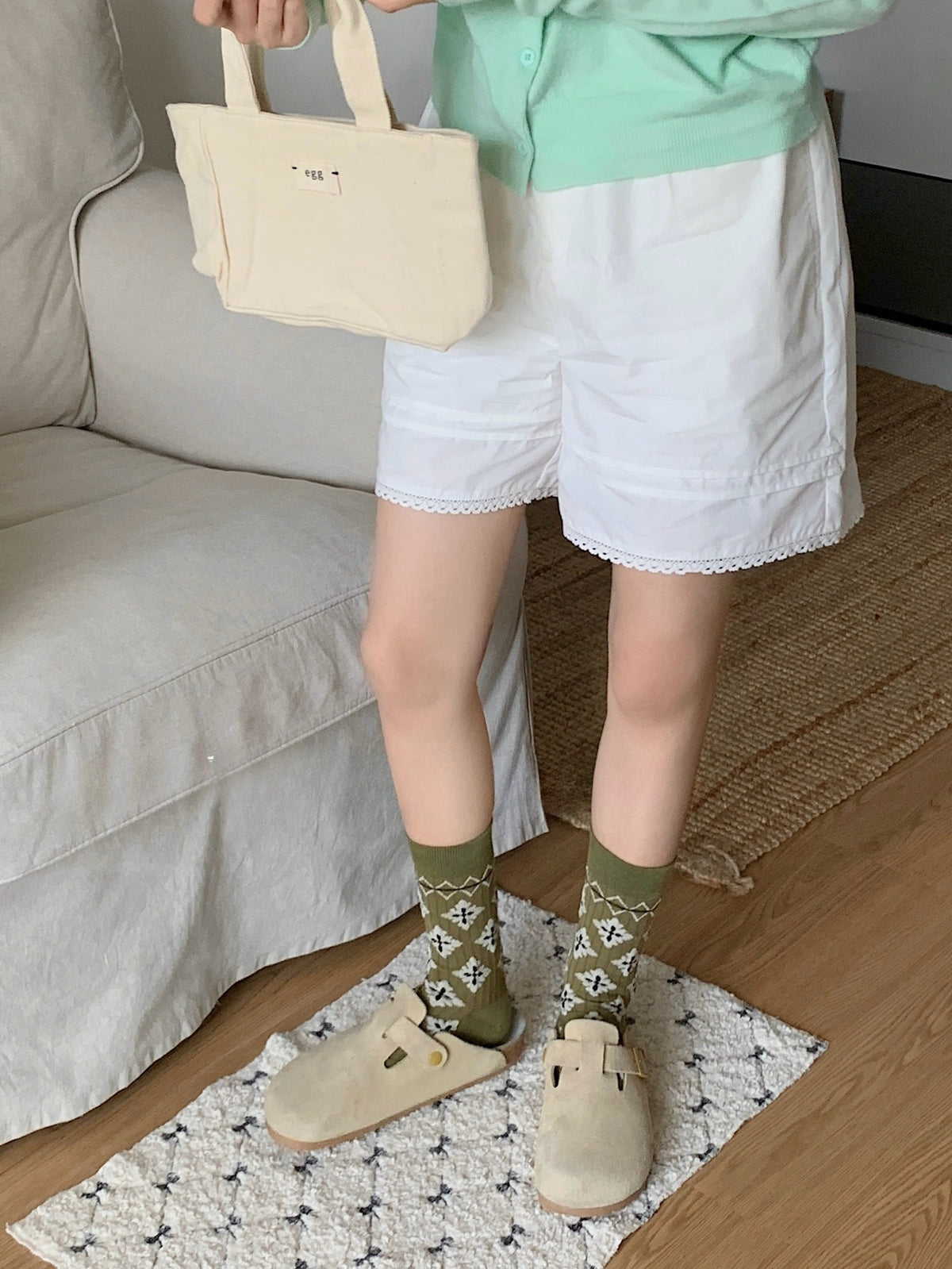 Gohobi Japanese Embossed Floral Mid-Calf Socks
