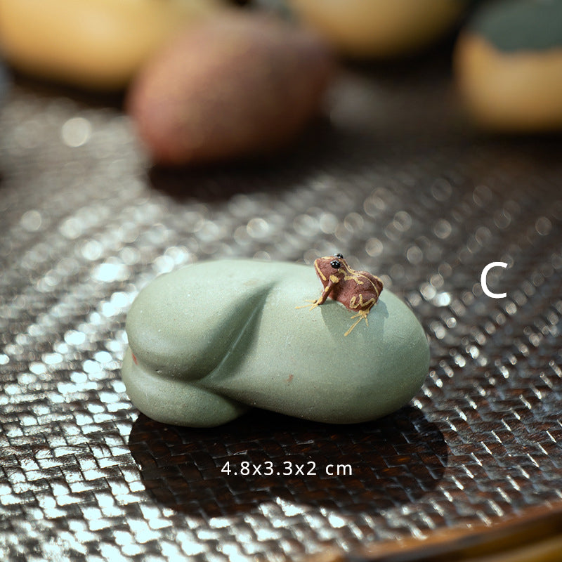 Gohobi Yixing Purple Sand Spray Tea Pet Handmade Frog(Clearance)