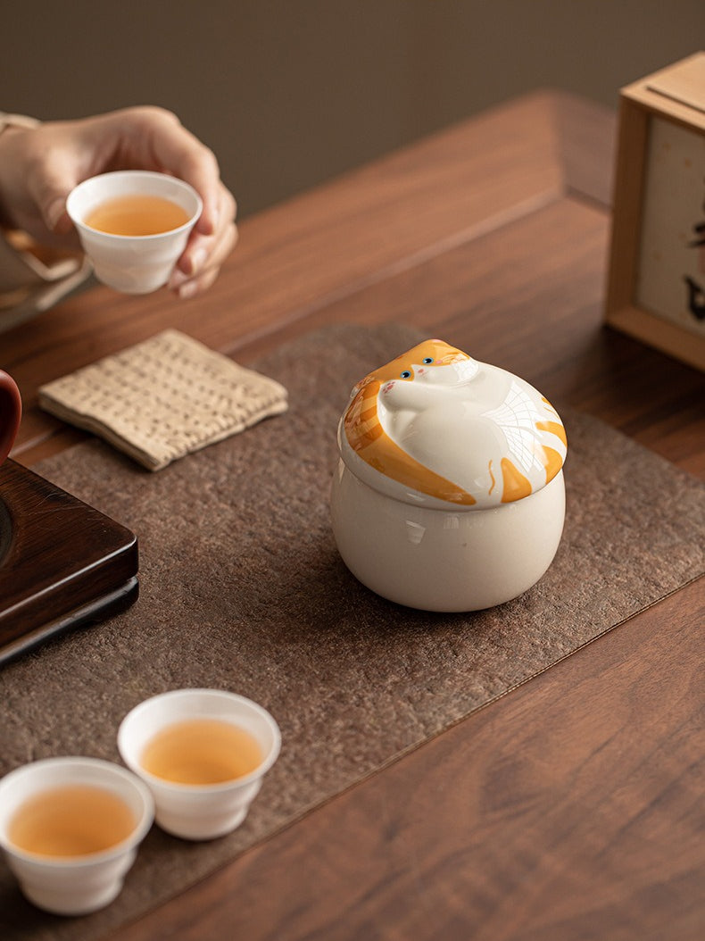 Gohobi Cat Ceramic Tea Canister