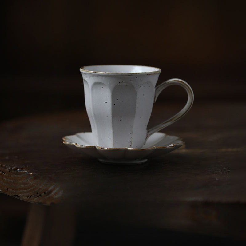 Ensemble de tasses à café et soucoupes en grès faites à la main par Gohobi