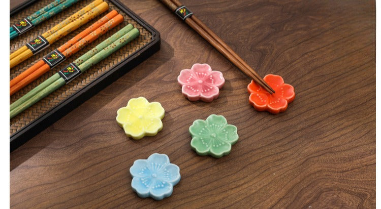 Ensemble de porte-baguettes en forme de lapin en jade à fleurs dorées de style japonais, coffret cadeau pour baguettes haut de gamme pour la fête de la mi-automne, serpillière à baguettes en céramique, sens haut de gamme pour la maison