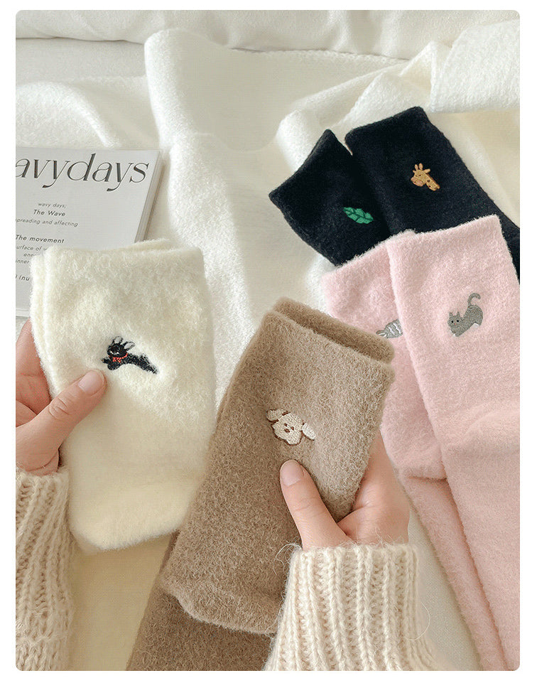 Chaussettes en velours à motif dessin animé japonais Gohobi