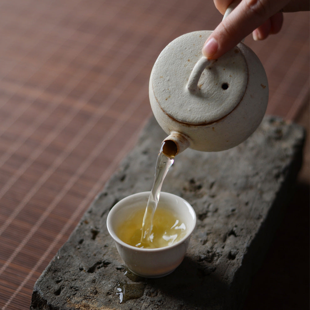 Gohobi Handmade Pulverised Kohiki White Teapots
