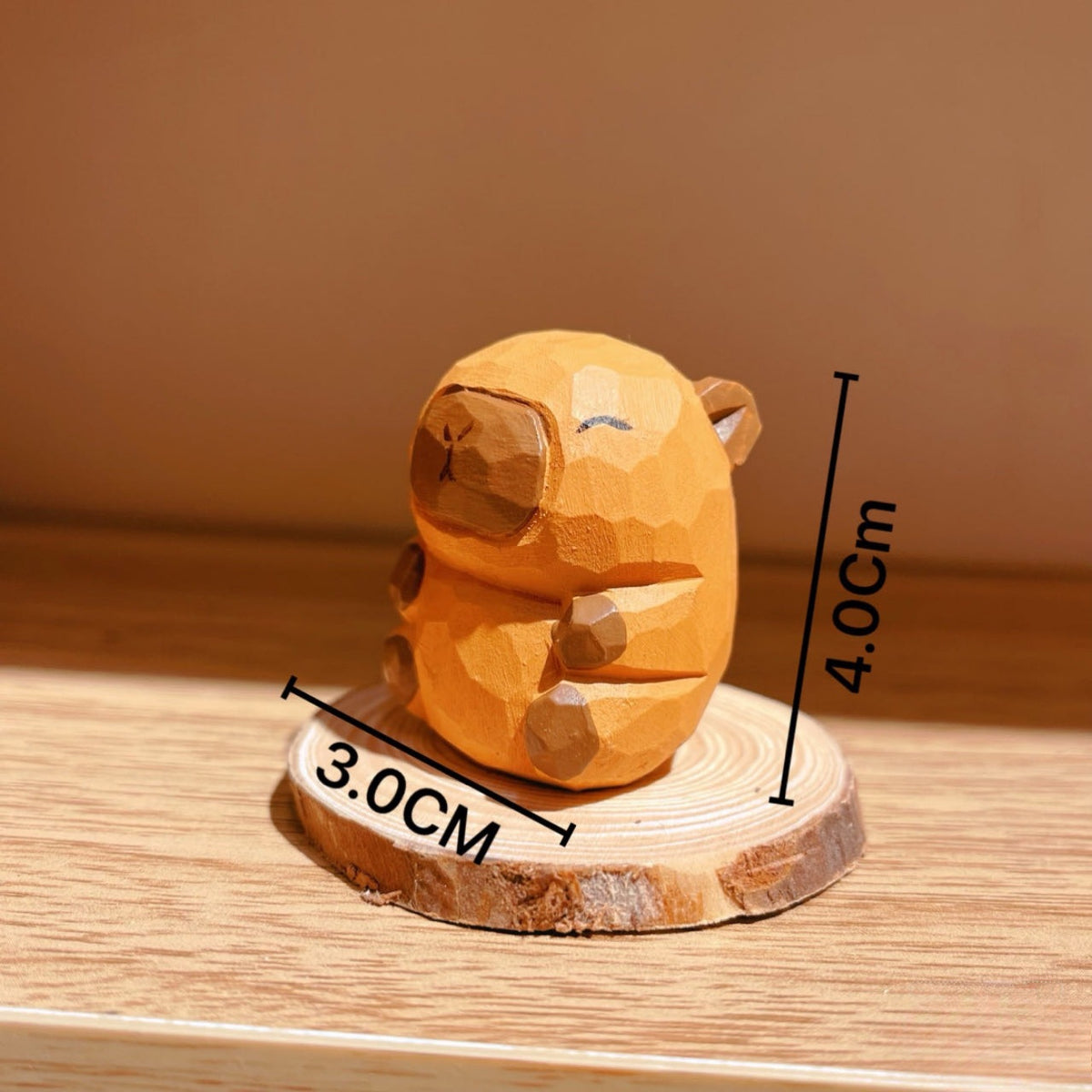 Ornement capybara en bois fait à la main Gohobi