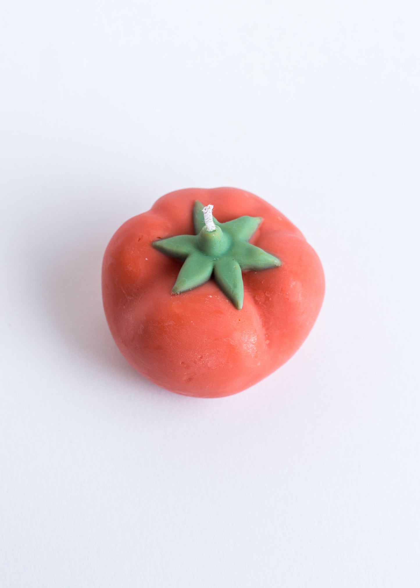 HereThe Ripe Tomato Candle