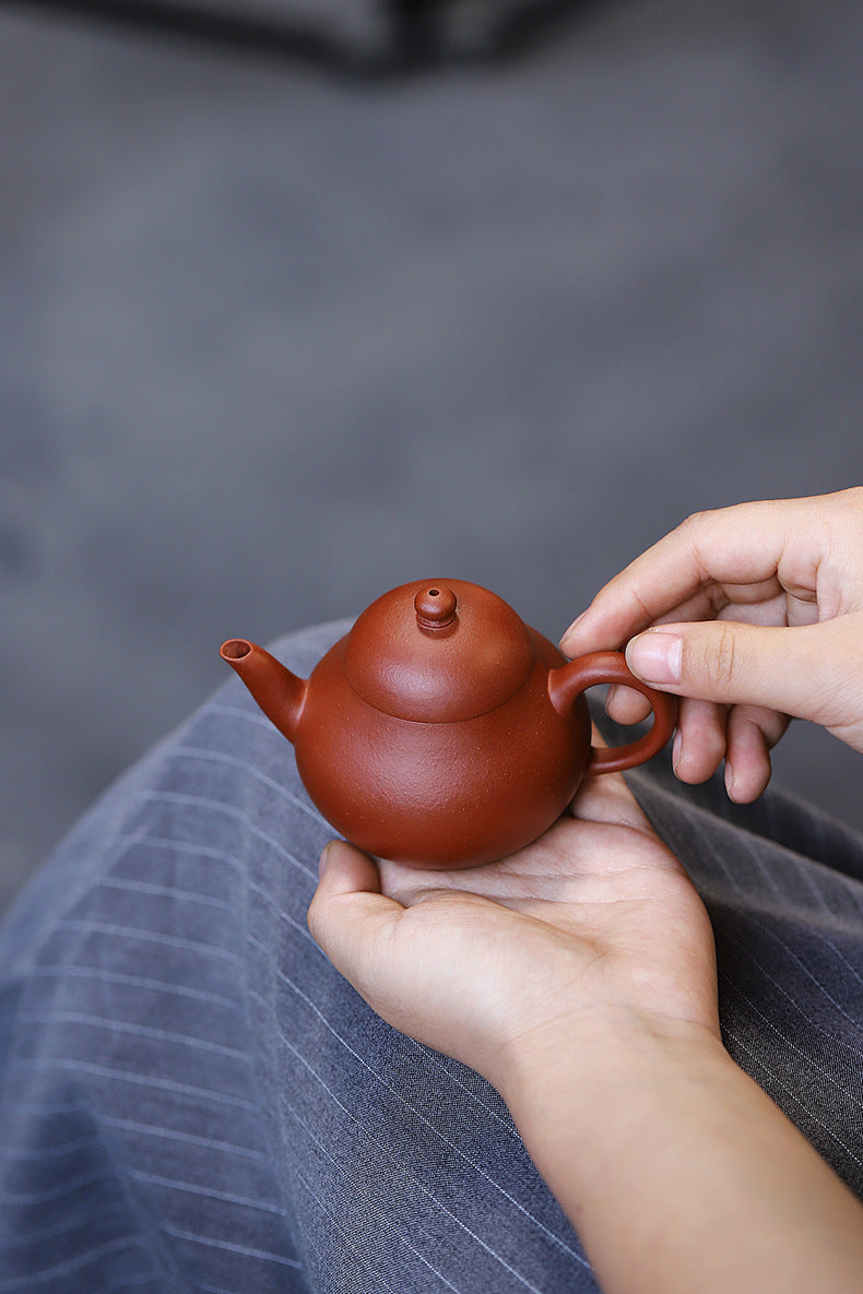 Gohobi Handmade Yixing Red Zisha Clay Teapot – 130ml Handmade Original Ore Raw Zhuni Pear-Shaped Teapot, Gongfu Tea Brewing Small Yixing Teaware