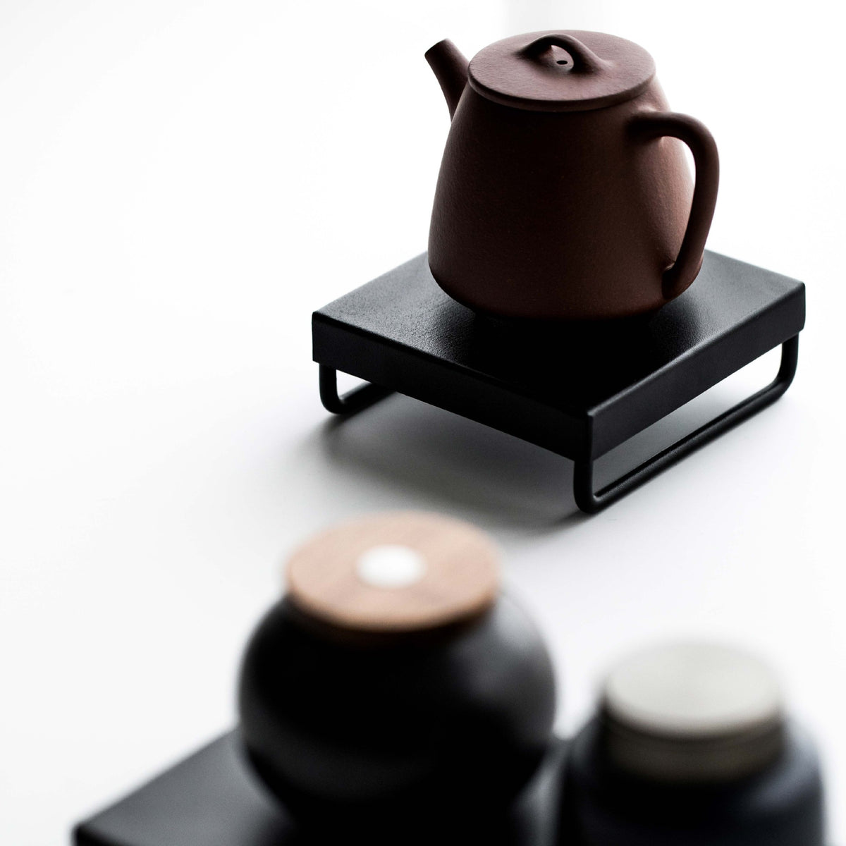 Plateau carré en fer noir style japonais Gohobi Wabi-Sabi 006