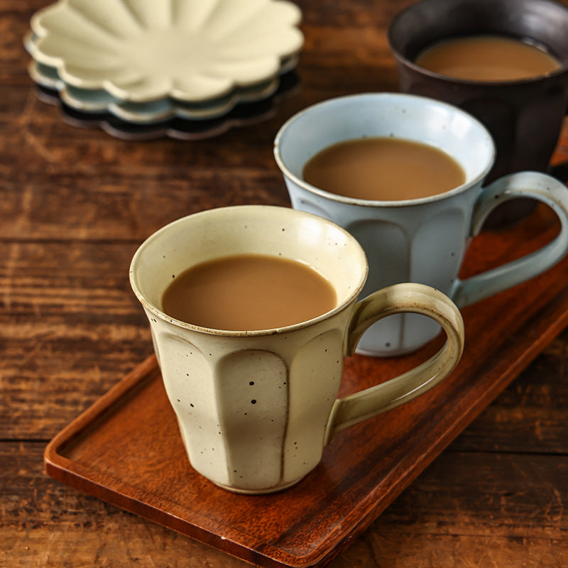 Ensemble de tasses à café et soucoupes en grès faites à la main par Gohobi