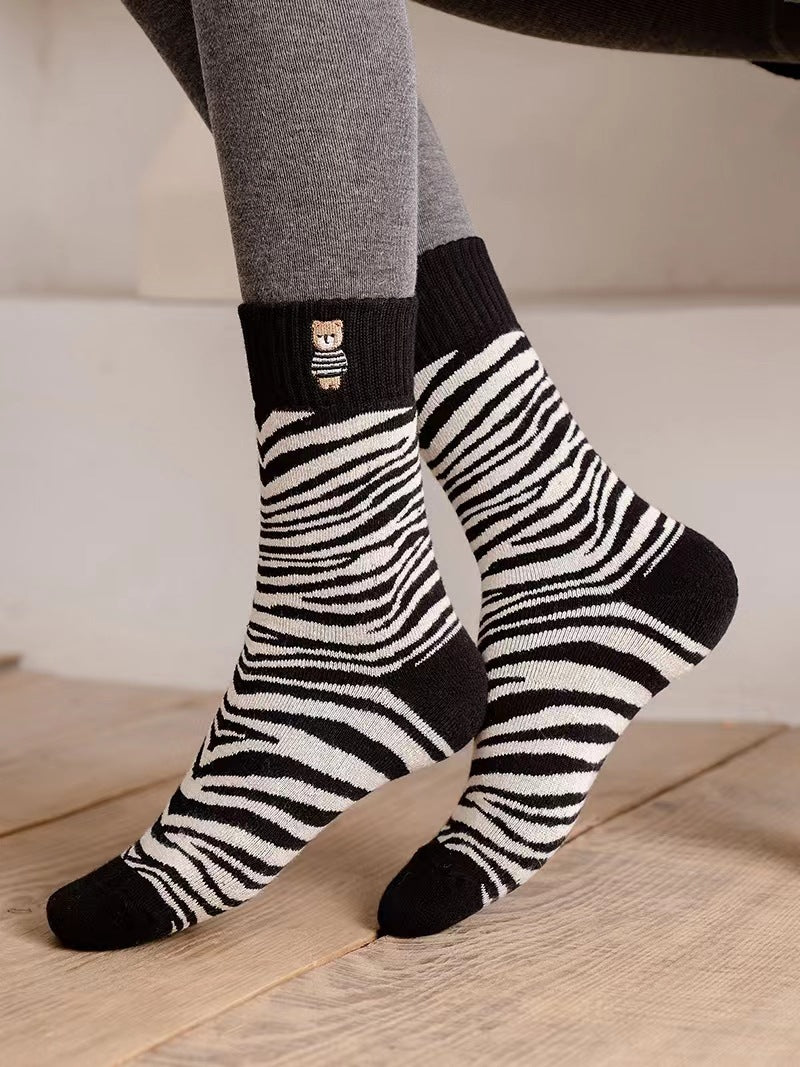 Chaussettes à motif animalier Gohobi Black Bear