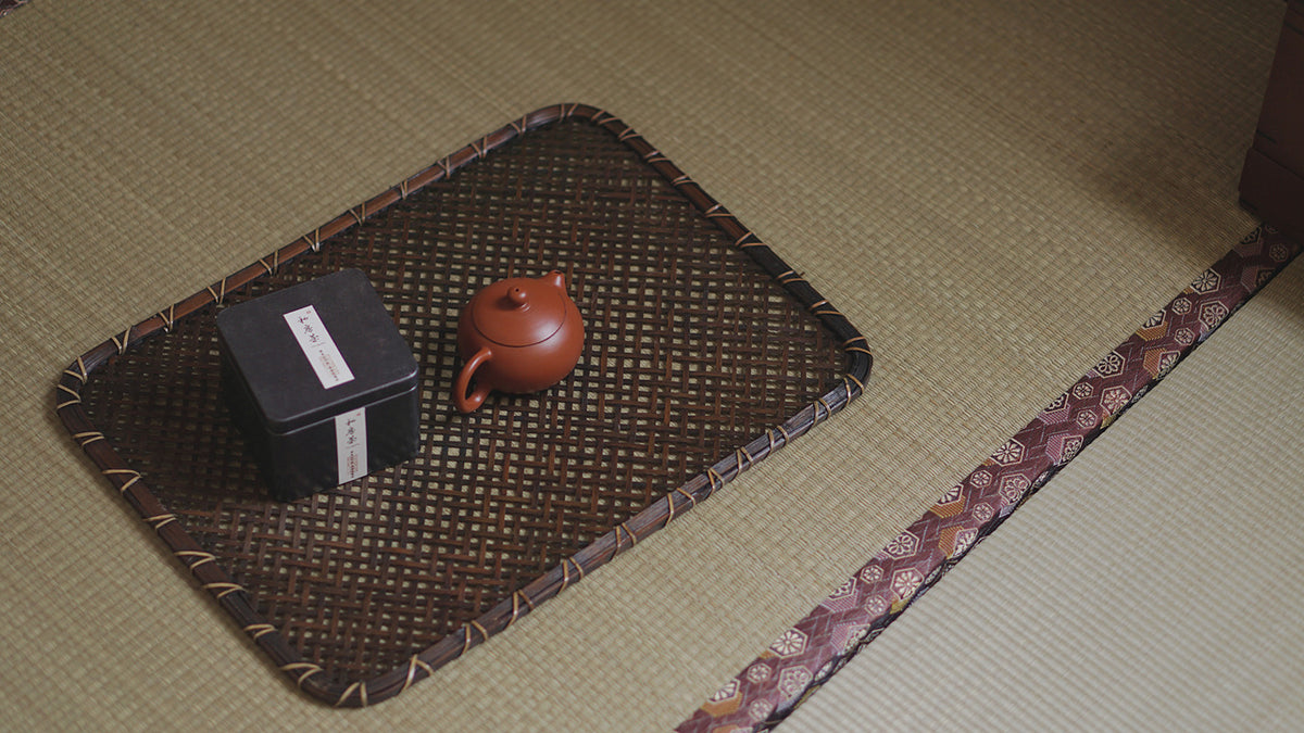 Gohobi Handmade Lacquered Bamboo Woven Tea Mat