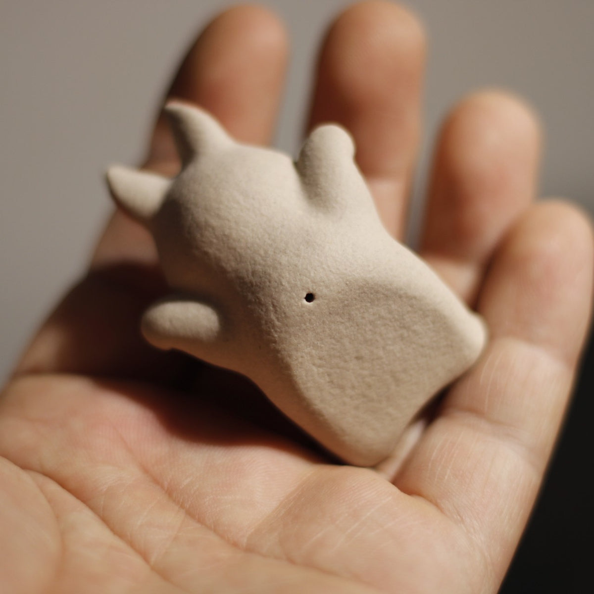 Gohobi Bull dog Handcrafted Tea Pet