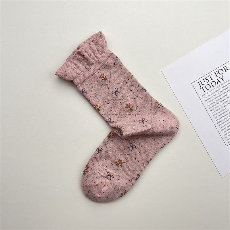 Gohobi Japanese Vintage Bubble Edge Floral Mid-Calf Socks