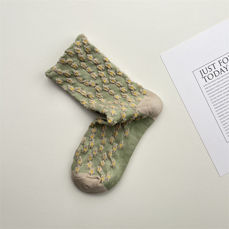 Gohobi Japanese Retro Embossed Floral Mid-Calf Socks