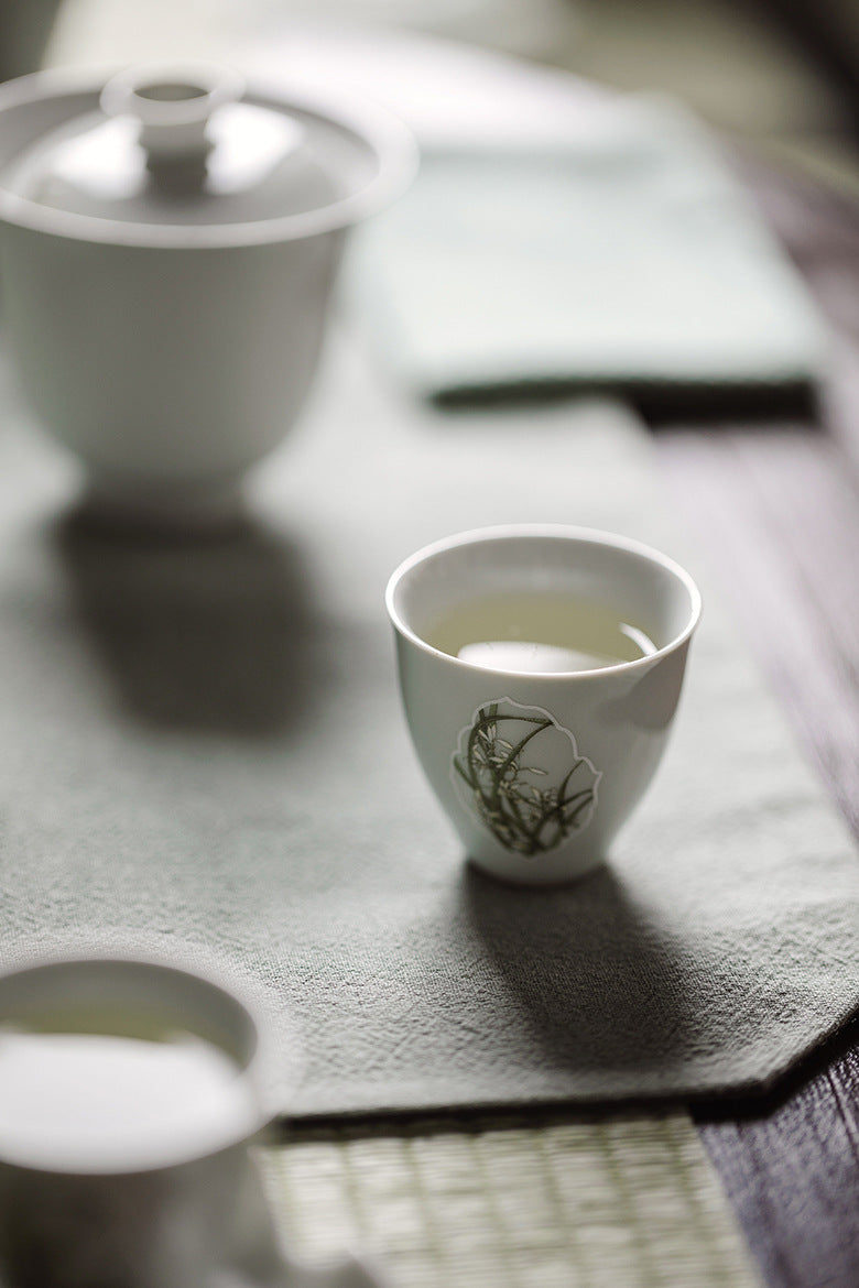 Tasse à thé blanche Gohobi Vintage Window