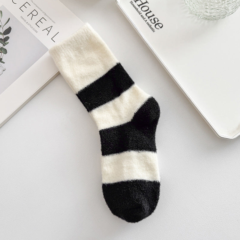 Chaussettes en velours à rayures noires et blanches Gohobi