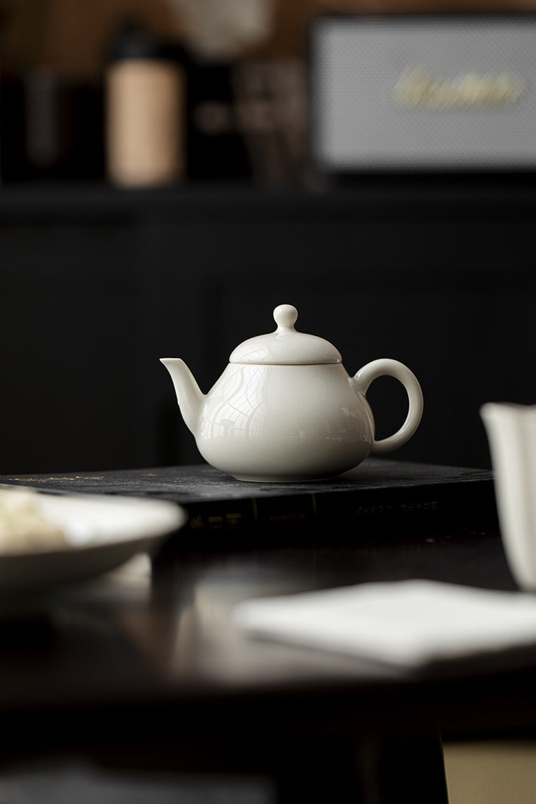 Gohobi Grass Ash Pear-Shaped Teapot
