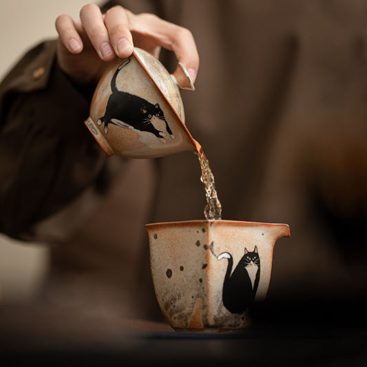Gohobi Handmade Black Ink Hand-painted Cat Gaiwan 001