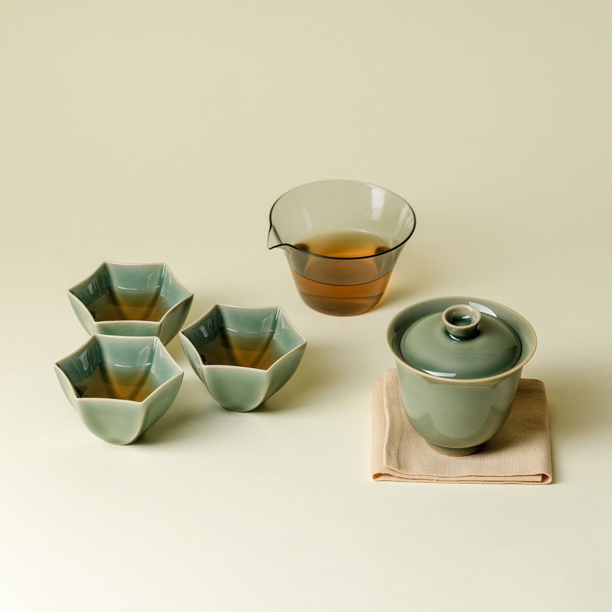 Gohobi Yue Kiln Celadon Gaiwan Travel Tea Set
