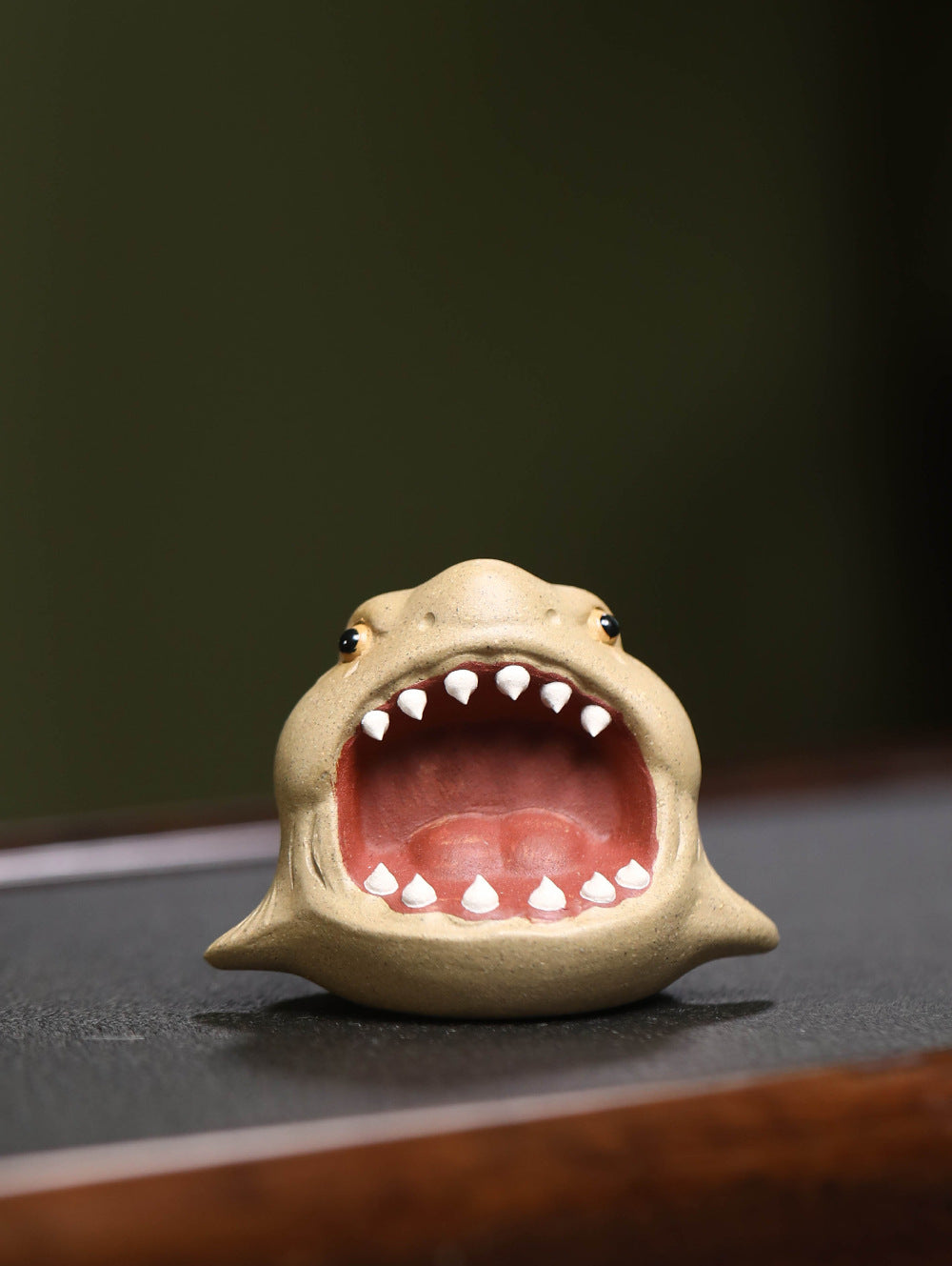 Gohobi Ornement en forme de requin en argile YiXing fait à la main en céramique