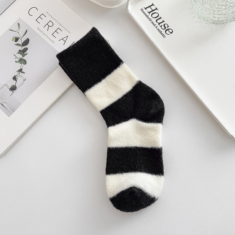 Chaussettes en velours à rayures noires et blanches Gohobi