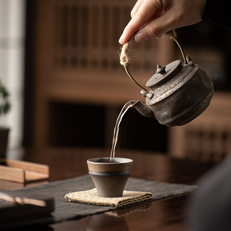 Théière en fer émaillé doré de style japonais Gohobi
