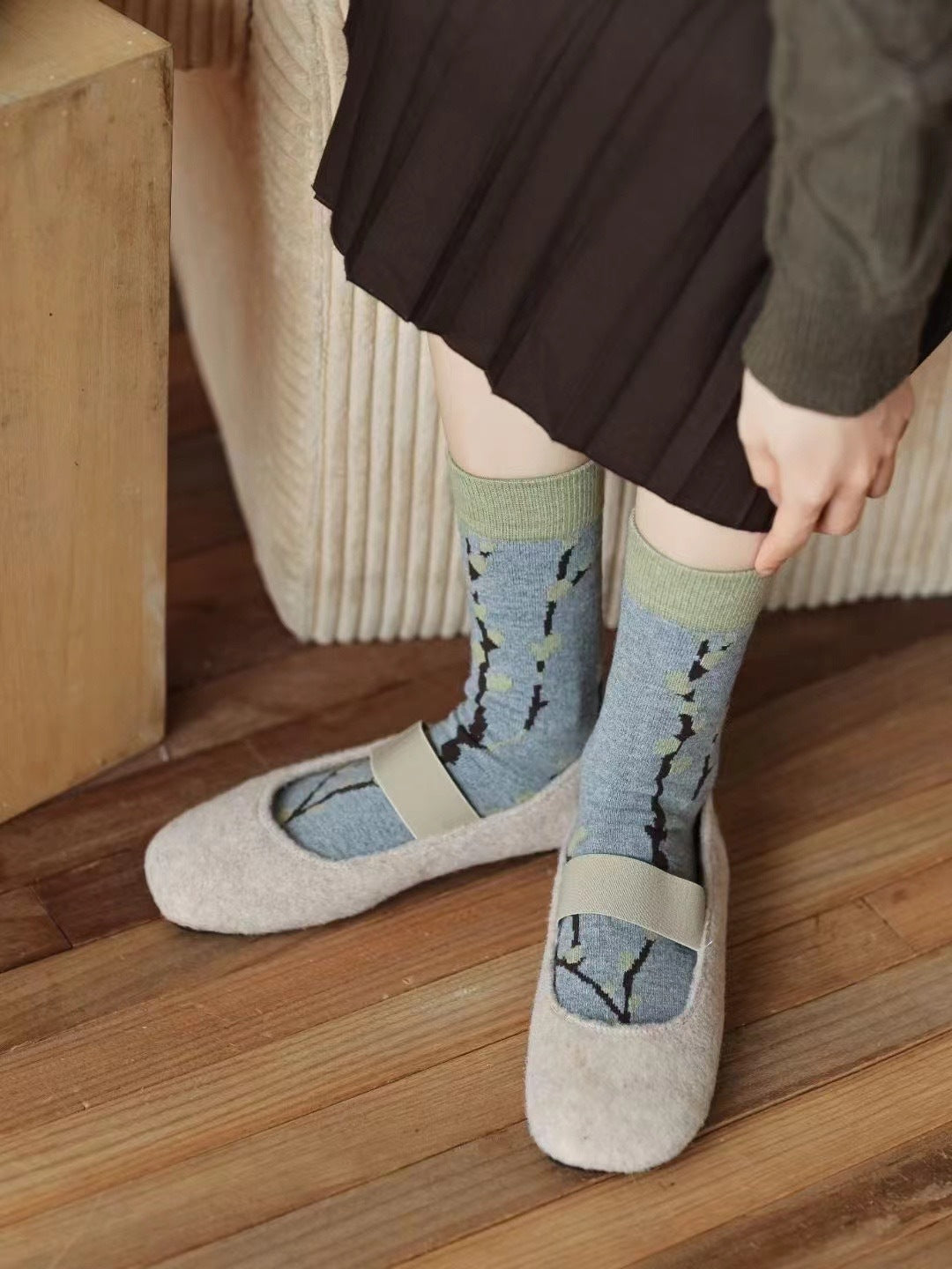 Gohobi Vintage Floral Mid-Calf Women Socks