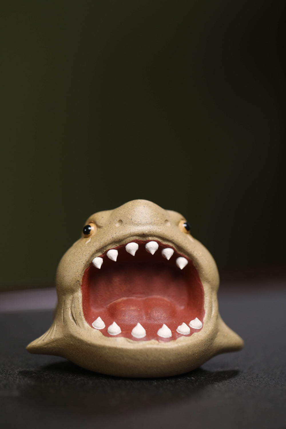 Gohobi Ornement en forme de requin en argile YiXing fait à la main en céramique