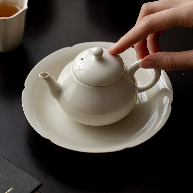 Gohobi Grass Ash Pear-Shaped Teapot