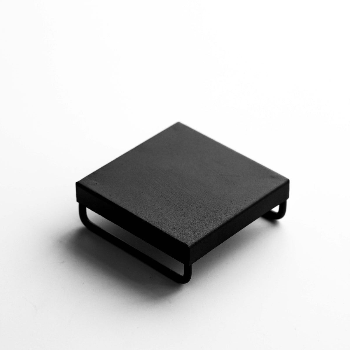 Plateau carré en fer noir style japonais Gohobi Wabi-Sabi 006