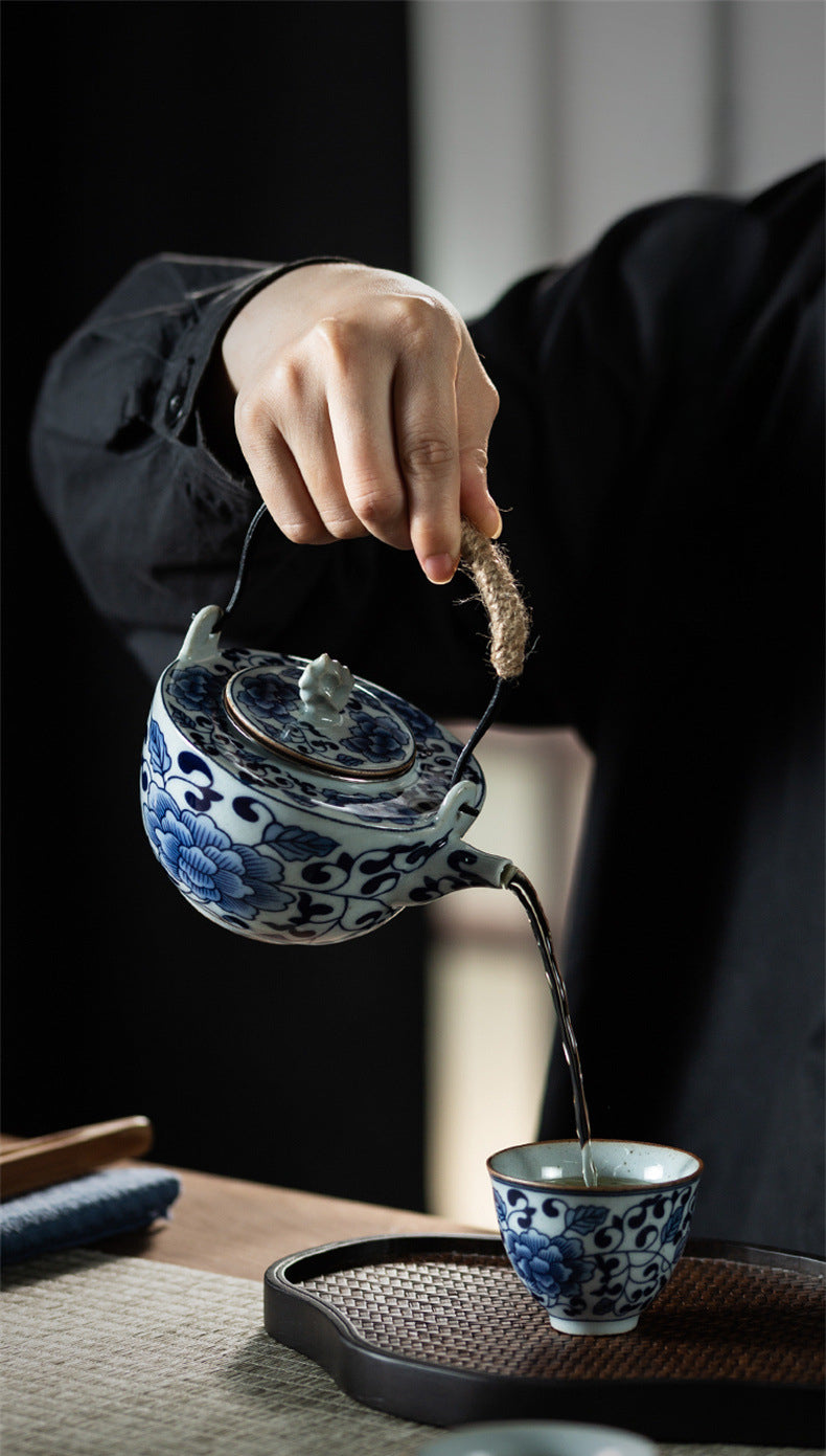Gohobi Blue and White Porcelain Hemp Rope Handle Teapot