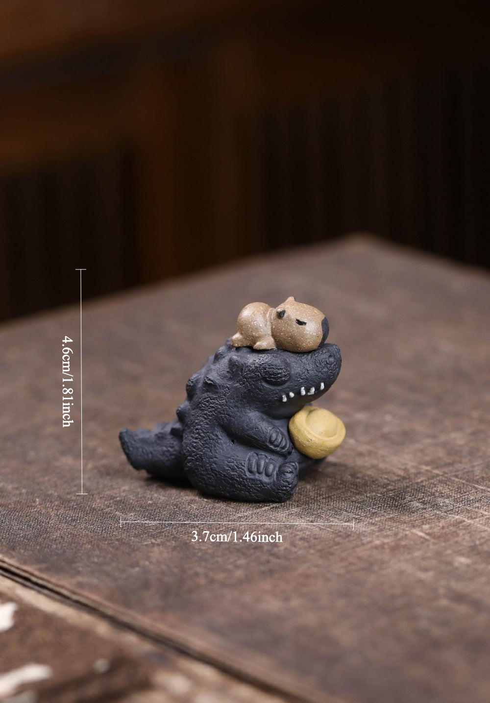 Gohobi Zisha Capybara & Crocodile Tea Pet Figurine