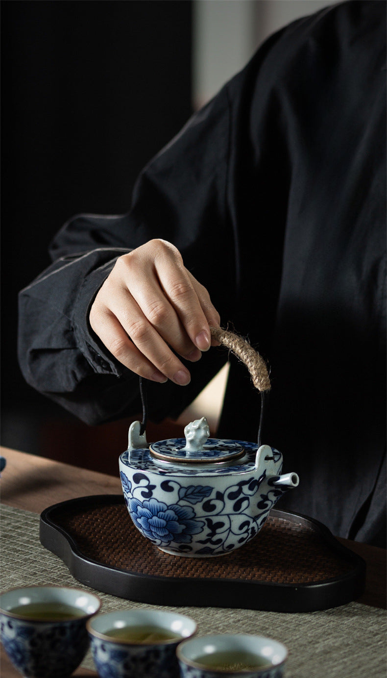 Gohobi Blue and White Porcelain Hemp Rope Handle Teapot
