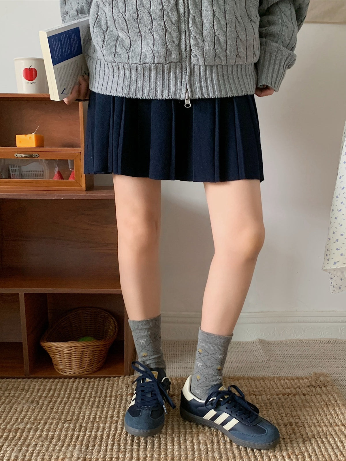 Gohobi Japanese Vintage Bubble Edge Floral Mid-Calf Socks