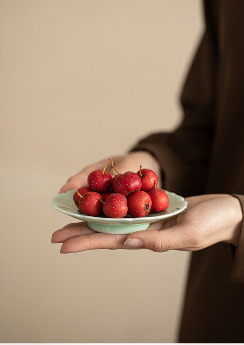 Gohobi Traditional Japanese Glazed Fruit Nuts Small Plate - Lotus 013