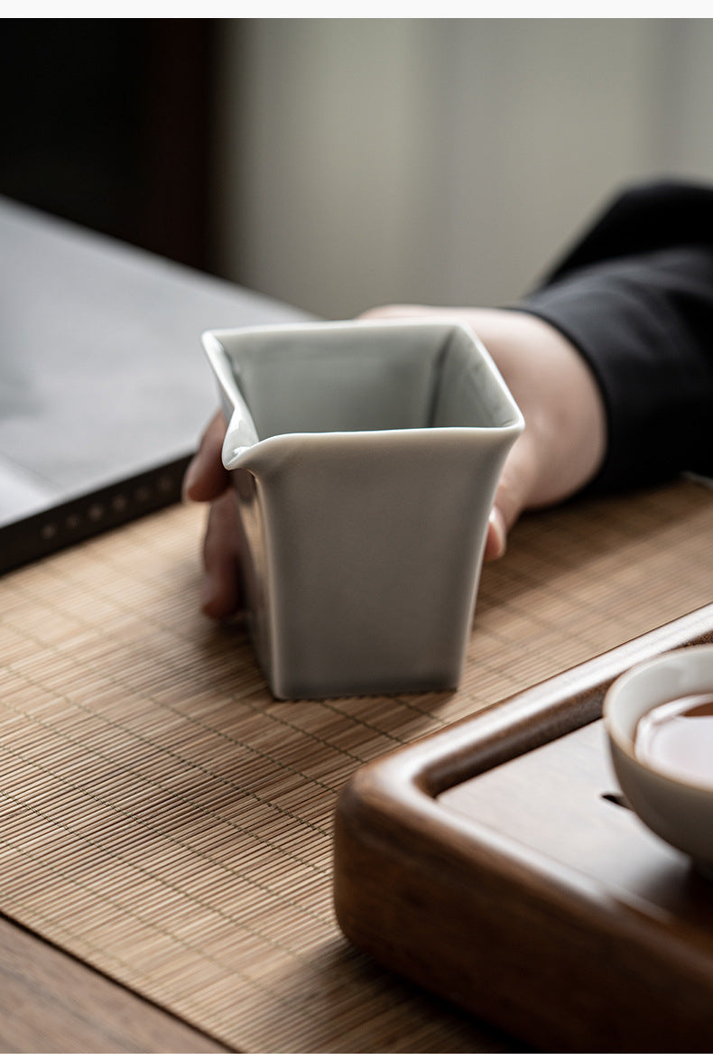Pichet de style japonais Gohobi gris glacé et vert 001
