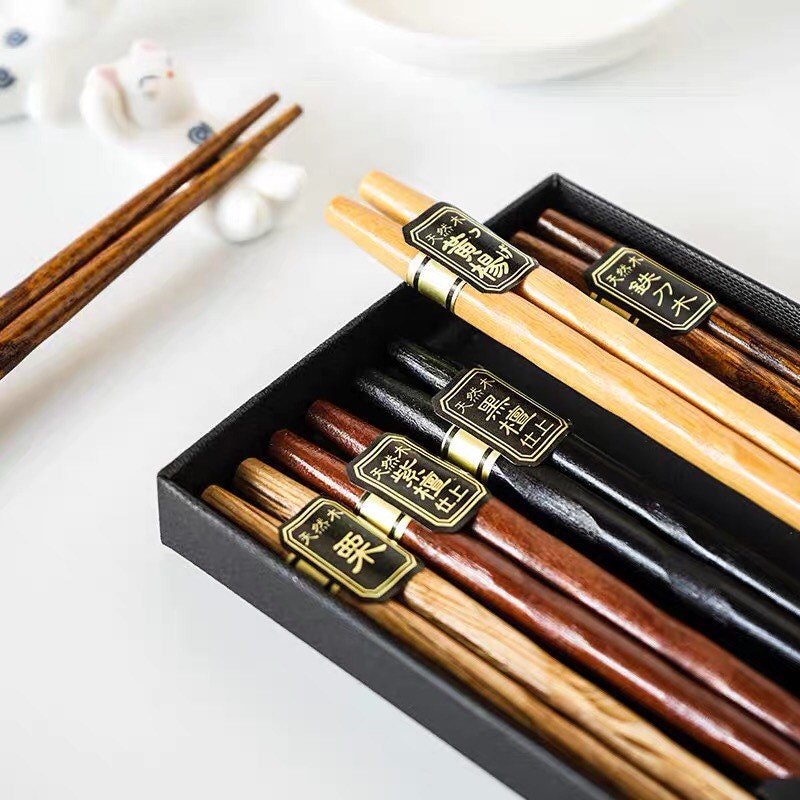 Gohobi A Set of 5 Pairs of Japanese Wooden Cone Shape Chopsticks