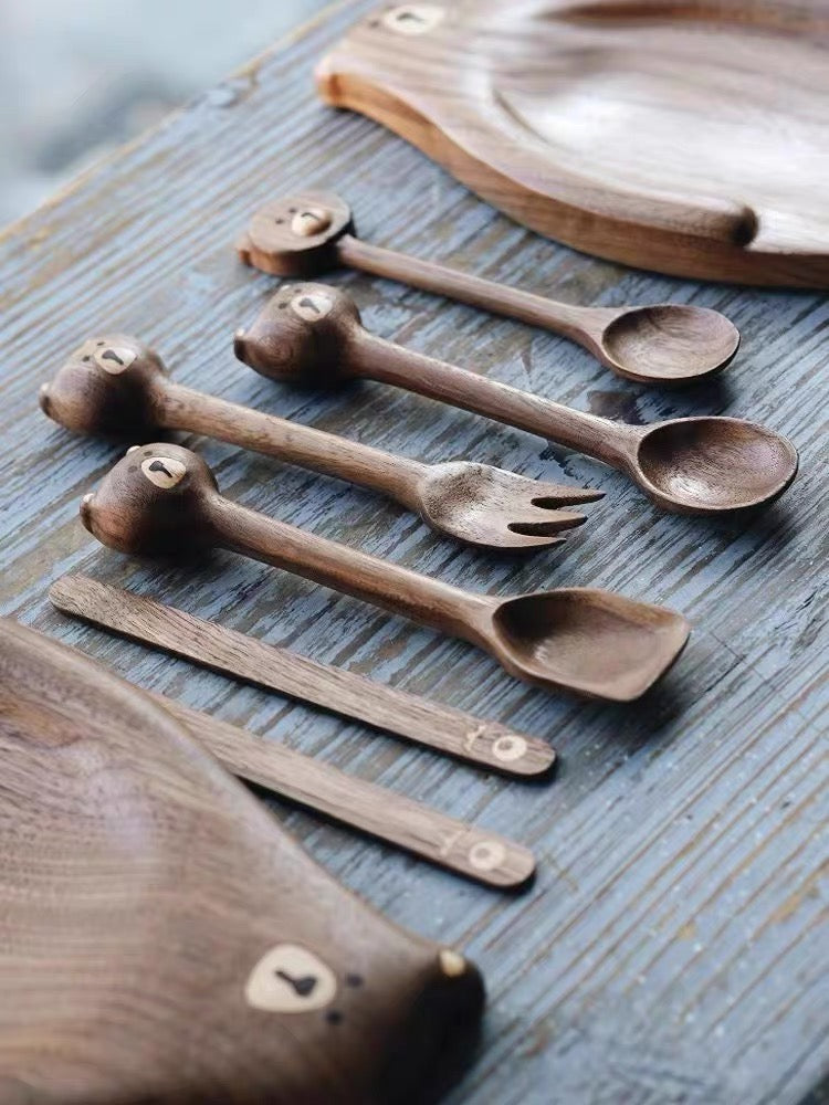 Gohobi Walnut Bear Cutlery
