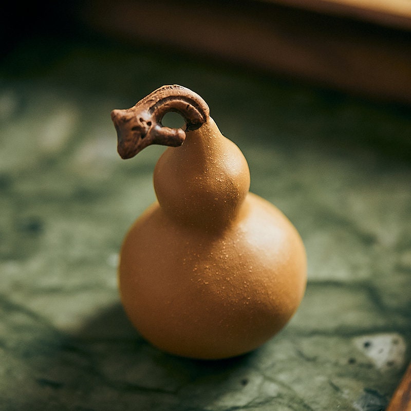 Gohobi Handmade Yixing clay ceramic Tea ornaments Tea pets Tea gift Chinese Gongfu tea Japanese Chado gourd persimmon pomegranate vintage