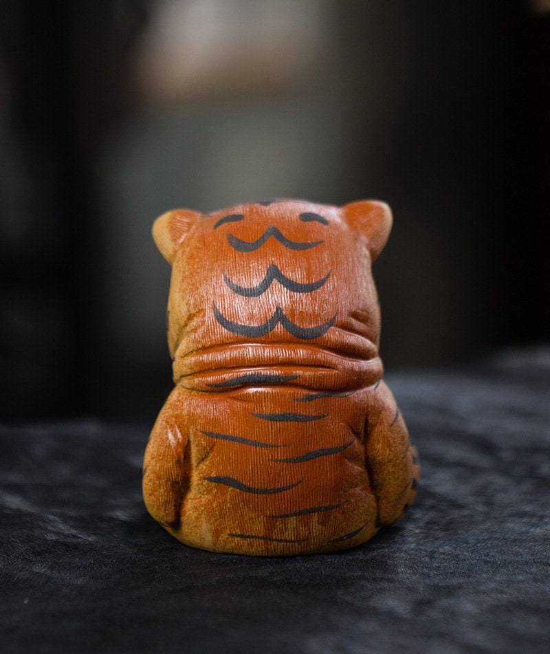 Gohobi Handmade sleepy tiger ornaments Tea pets ceramic YiXing clay Chinese Gongfu tea Kung fu tea Japanese Chado unique ornaments