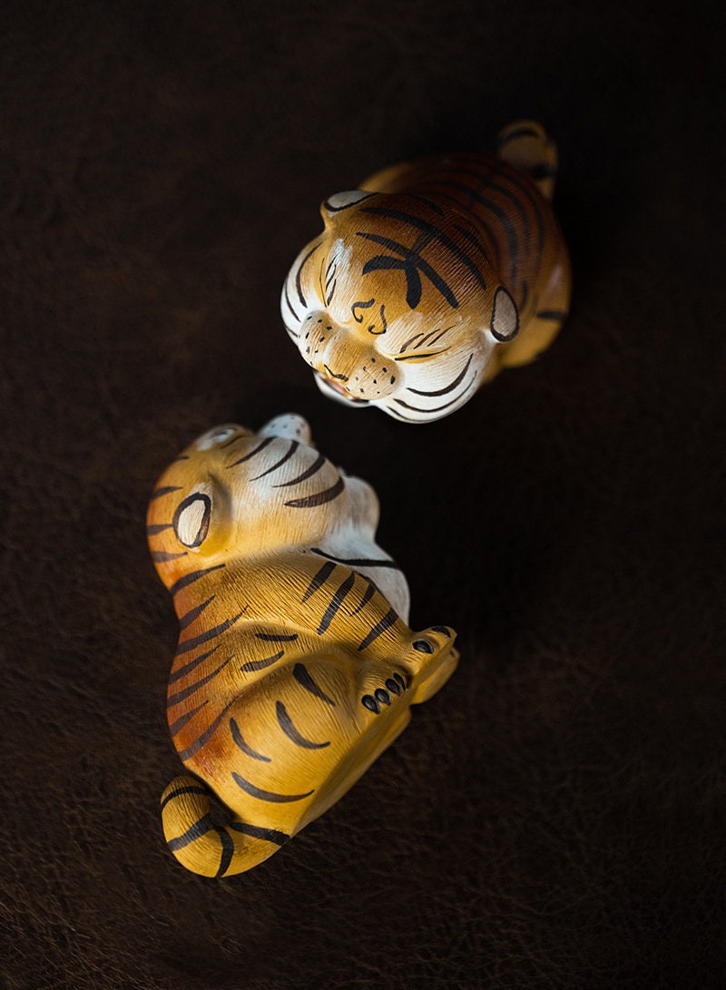 Gohobi Handmade tiger ornaments Tea pets ceramic YiXing clay Chinese Gongfu tea Kung fu tea Japanese Chado unique ornaments