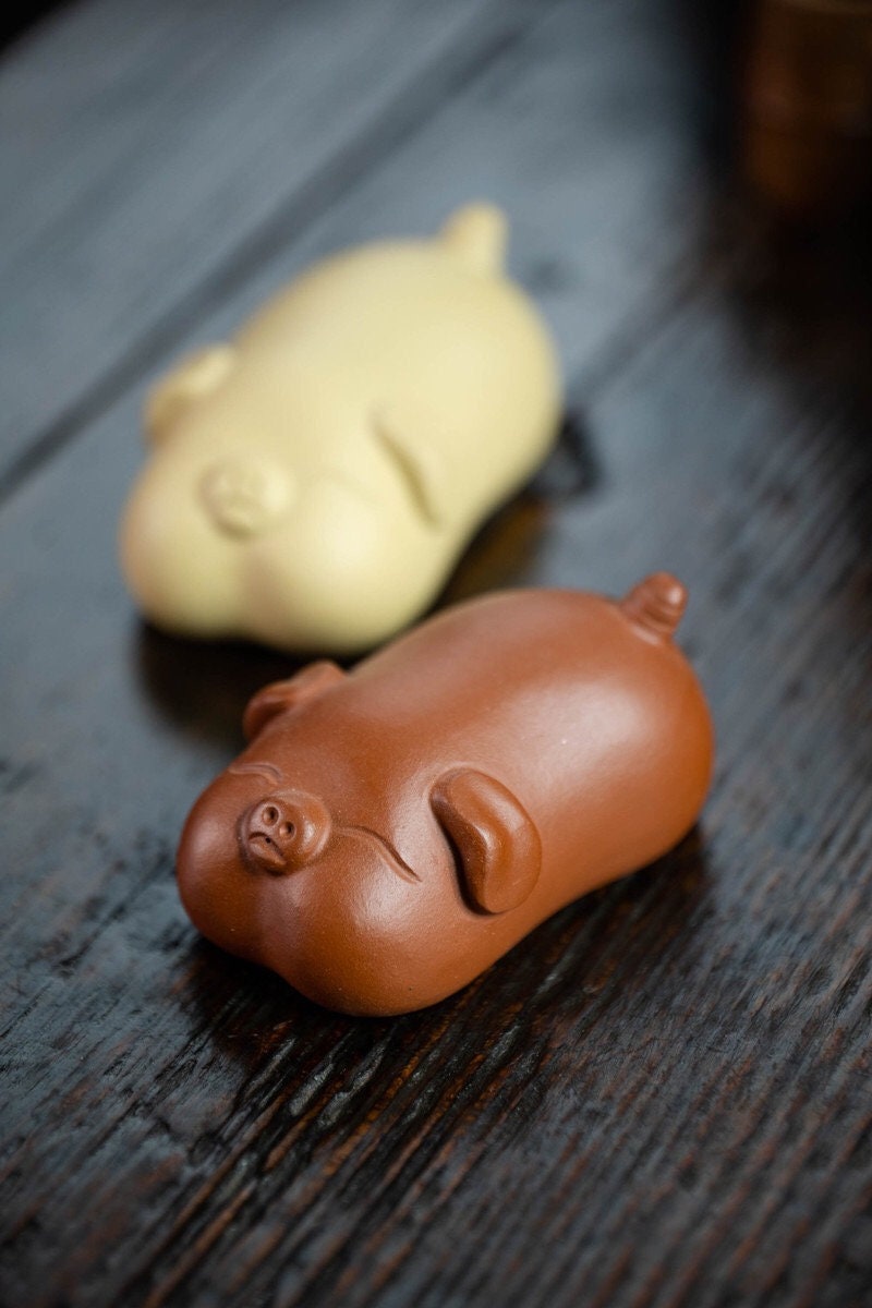 Gohobi Handmade pig ornaments Tea pets ceramic YiXing clay Chinese Gongfu tea Kung fu tea Japanese Chado unique ornaments