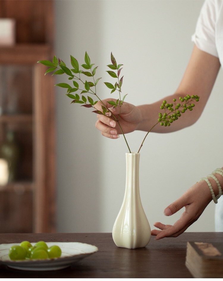 Gohobi handmade white ceramic vase pottery zen Chinese Gongfu tea Kung fu tea Japanese Chado table decoration