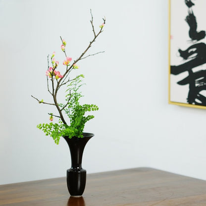 Gohobi Japanese Ikebana Flower Arranger Vase – Minimalist Ceramic Decorative Vessel