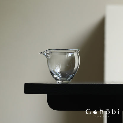 Gohobi Glass Fair Cup with Handle – Heat-Resistant Gongfu Tea Pitcher