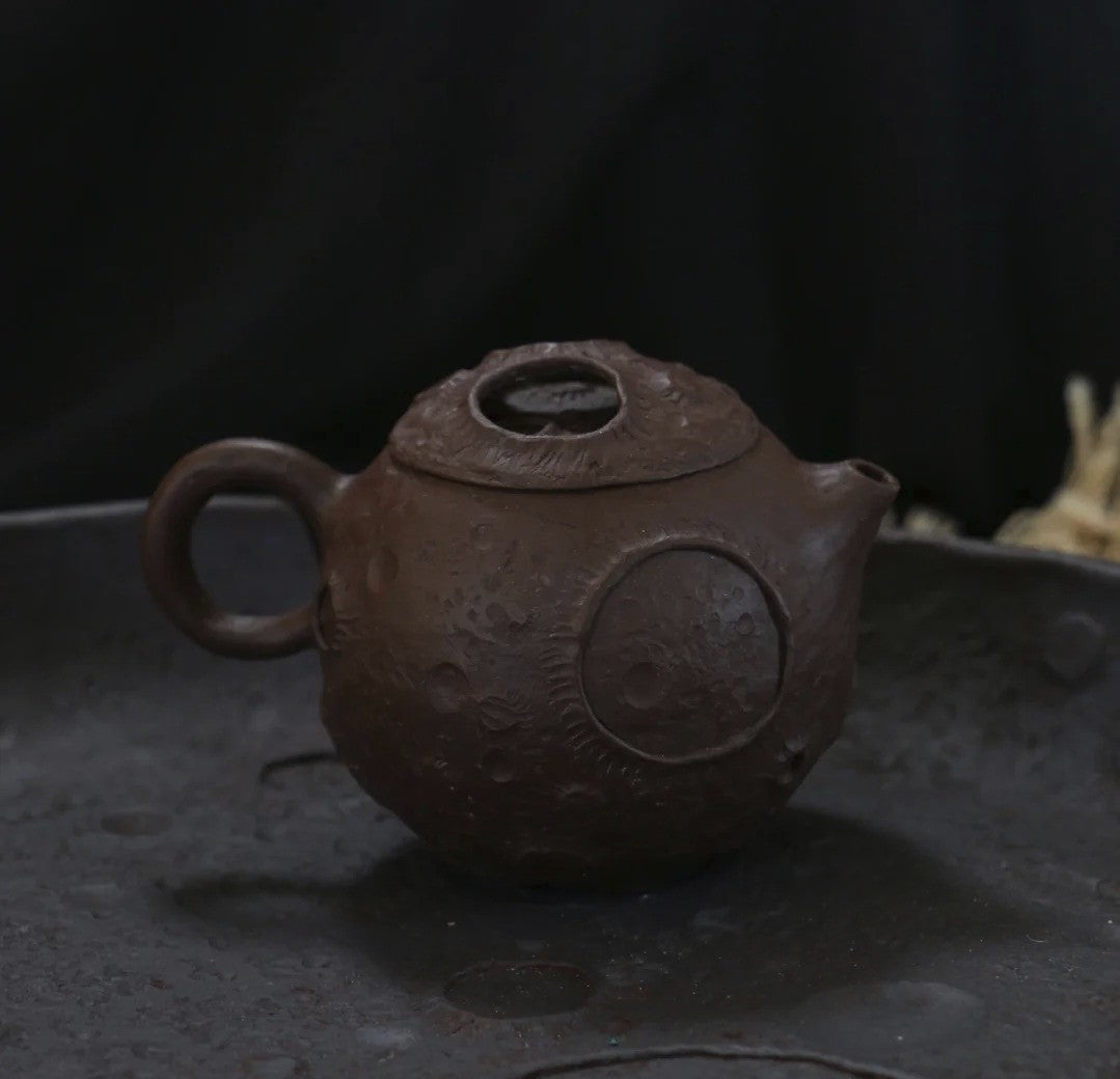 [奇怪先生 x Gohobi Gallery] Classic Moon Planet Teapot