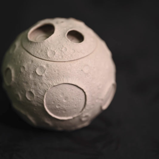[Mr Qi Guai x Gohobi Gallery] White & Black Moon Planet Teapot