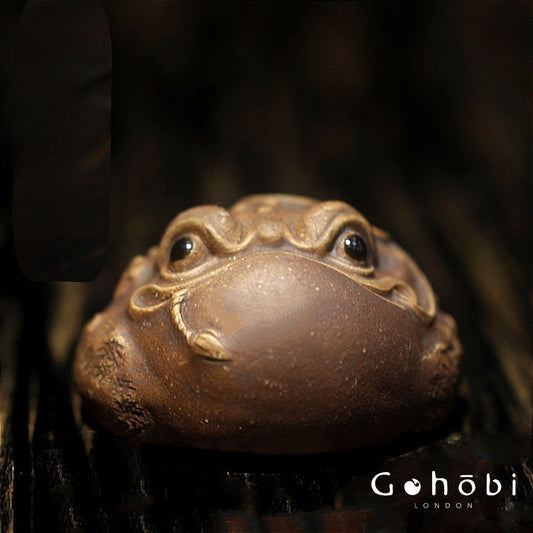 Gohobi Handmade Golden Toad Tea Pet – Lucky Three-Legged Yixing Ornament